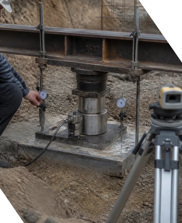 Полевое испытание грунта статической нагрузкой в Азове